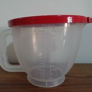 New Tupperware Mix-n-Stor 4 cup Pitcher Red